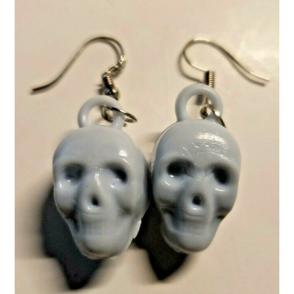 New from‎ Vintage Mini Light Blue Skull Cracker Jack Charms Costume Jewelry C9